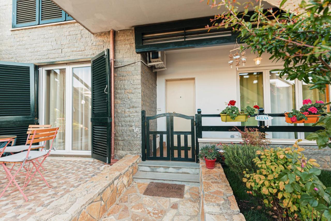 Villa Amos at Aquamarine Residence Vlorë Exterior foto